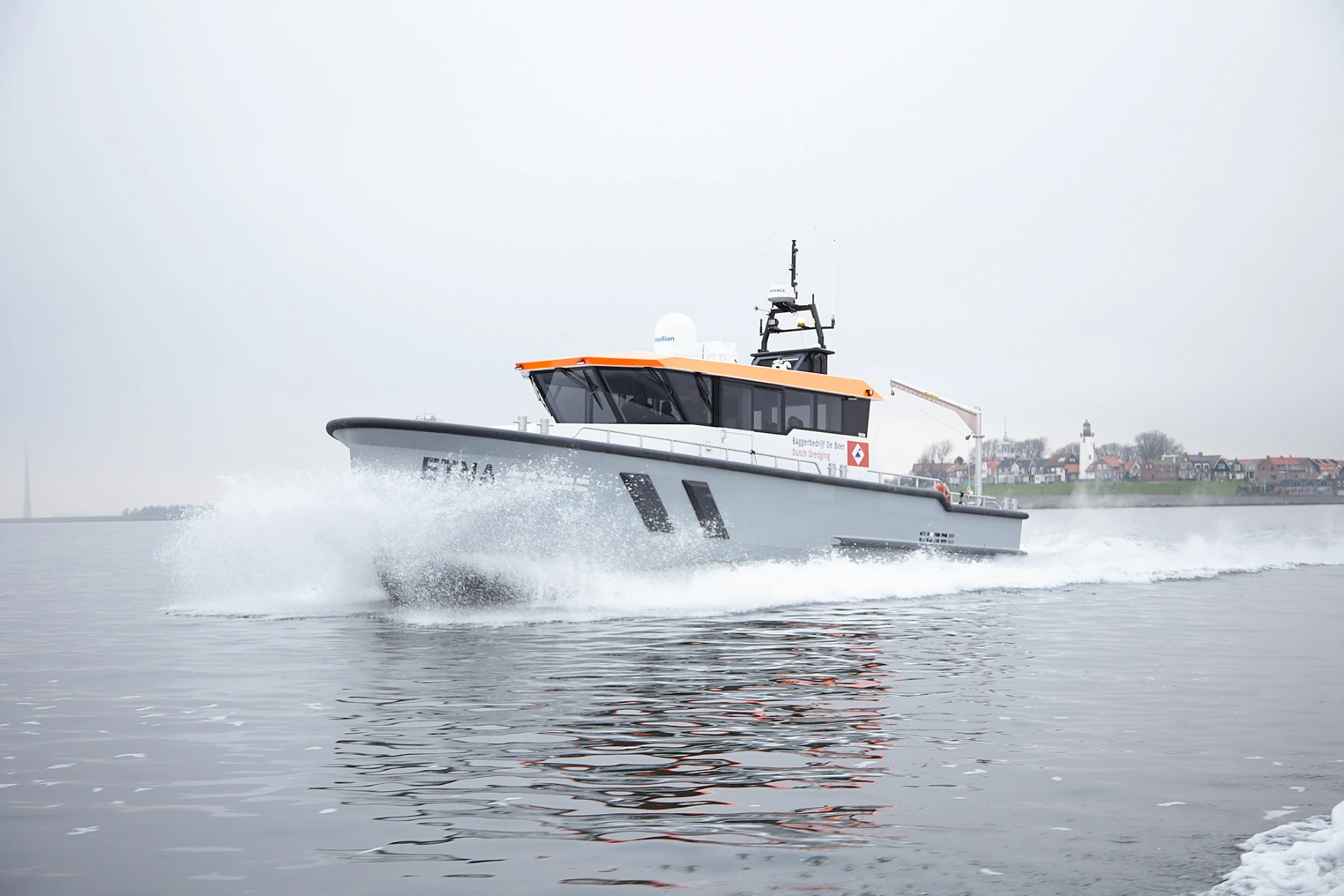 Aluminium workboat in a Dutch harbour